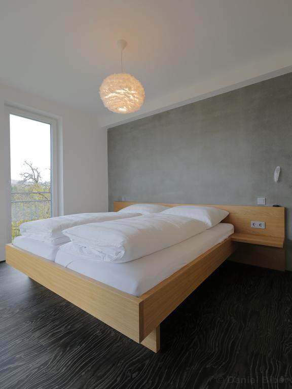 Hewen Apartments Енген Стая снимка